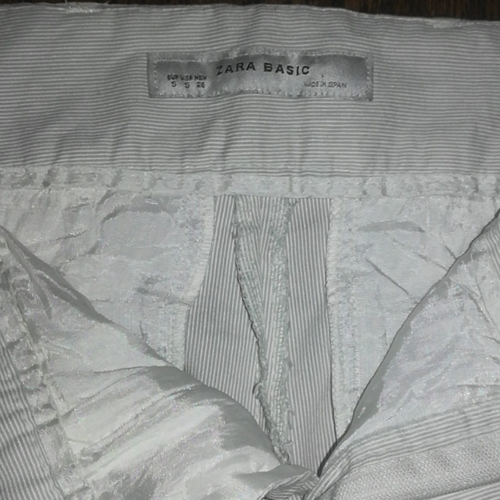 Zara Basic Short - Picture 3 of 4